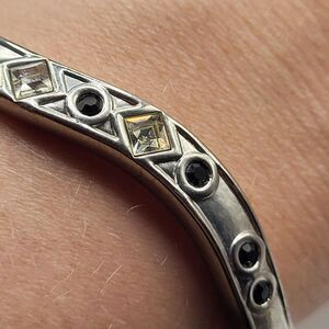 Vintage 90s Minimalist Hinged Silver tone Black and Crystal Bracelet 6.5in